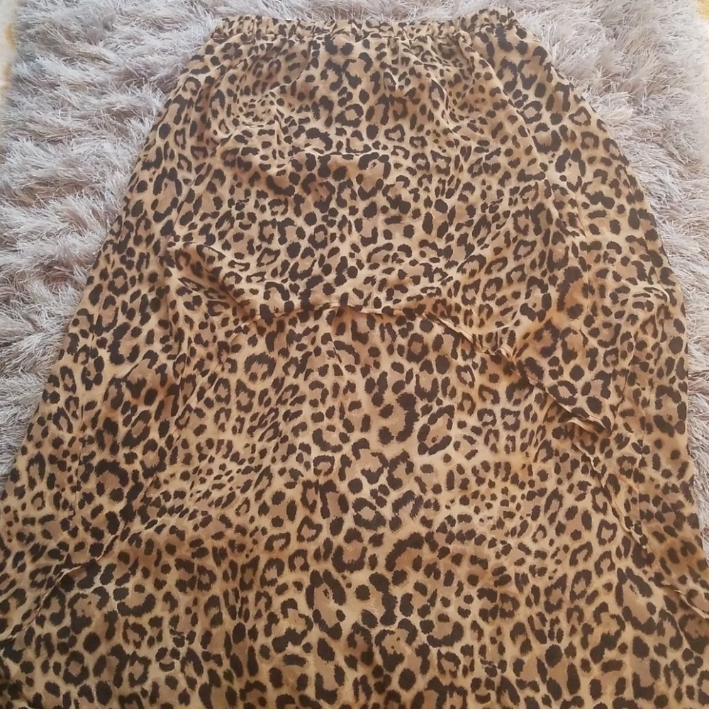 Leopard skirt